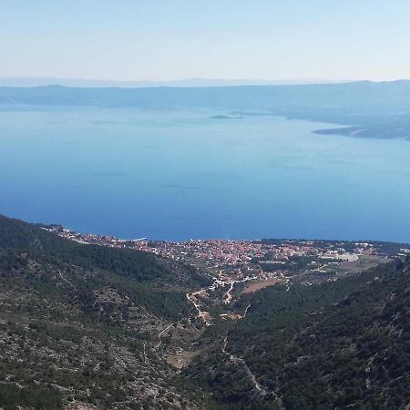 Apartman Sesna Bol Exterior photo