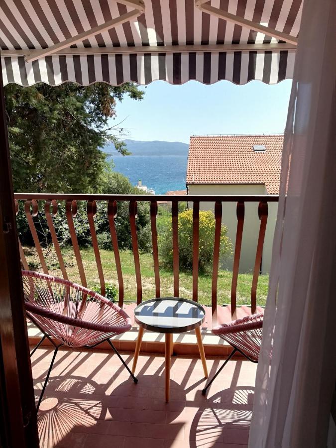 Apartman Sesna Bol Exterior photo