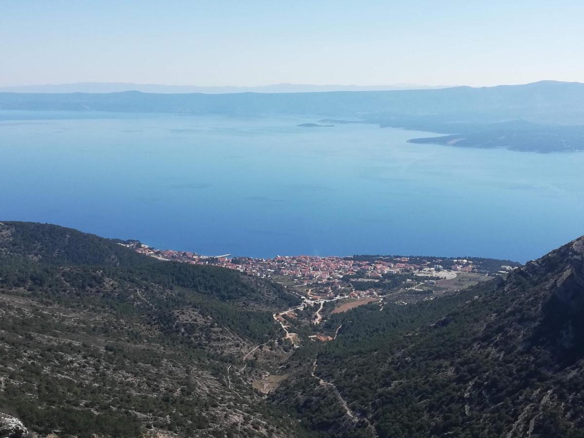 Apartman Sesna Bol Exterior photo