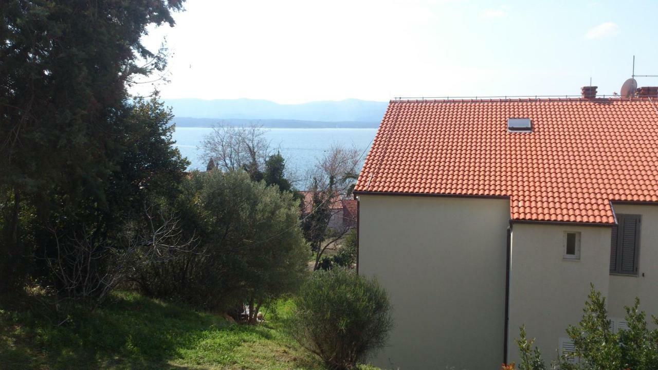 Apartman Sesna Bol Exterior photo