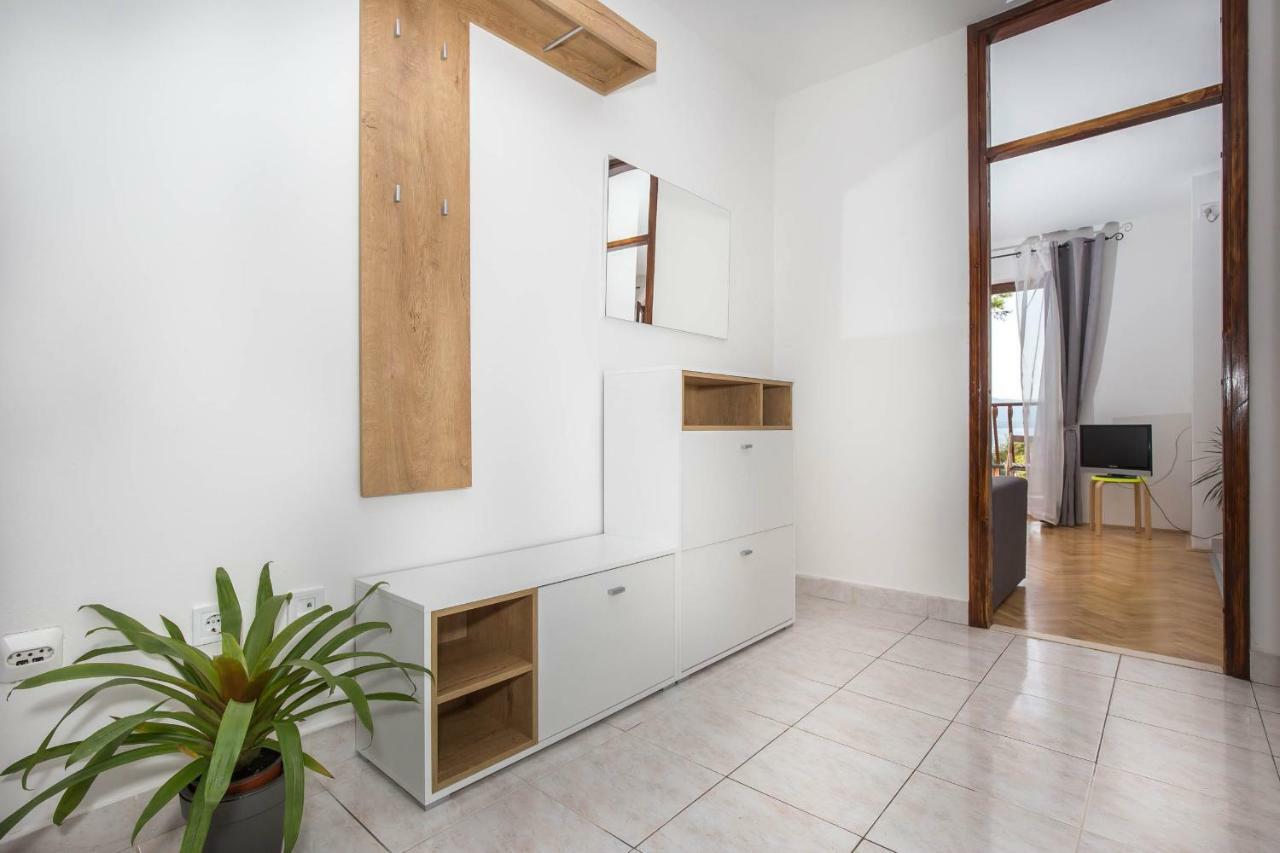 Apartman Sesna Bol Exterior photo