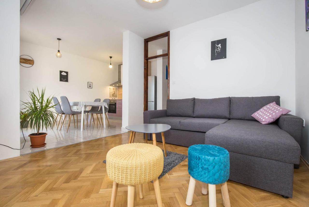 Apartman Sesna Bol Exterior photo