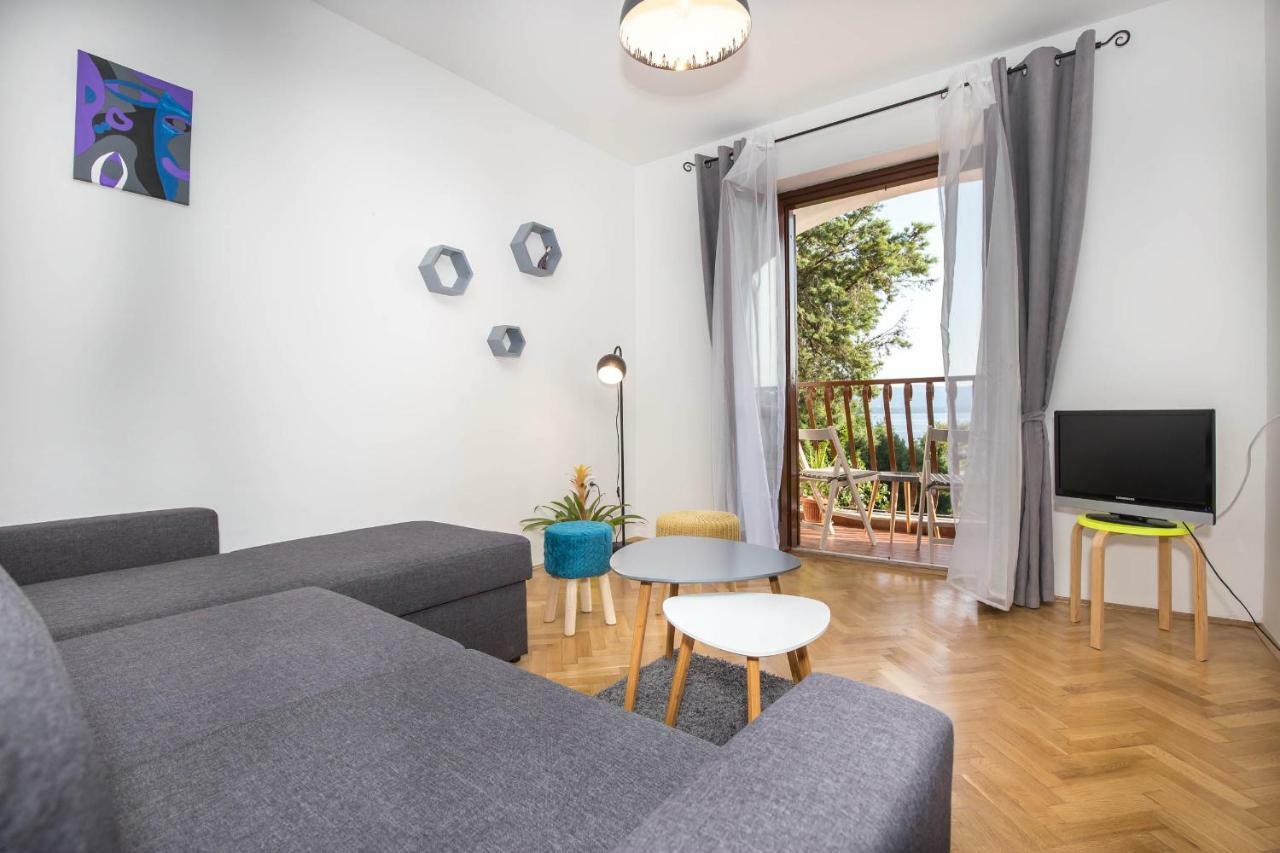 Apartman Sesna Bol Exterior photo