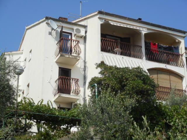 Apartman Sesna Bol Exterior photo