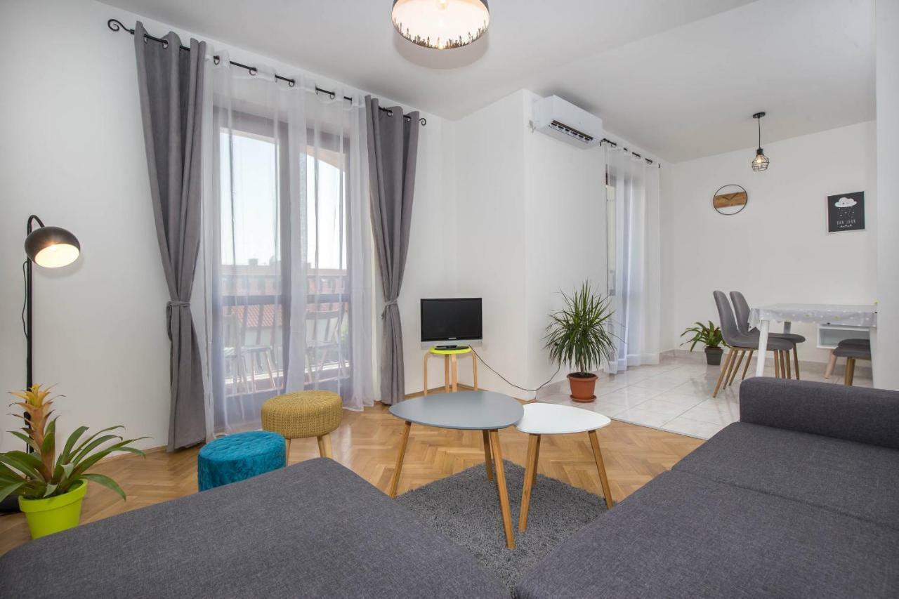 Apartman Sesna Bol Exterior photo